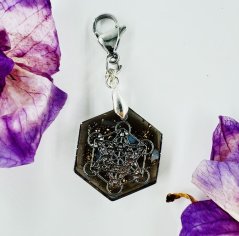 Orgonite amulet / pendant / talisman for pets for calming and protection