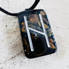 Orgonite jewellery with the Hagalaz rune for tempering and trials