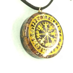 Orgonite pendant / amulet / talisman with Vegvisir for courage, protection and guidance