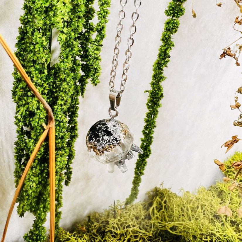 Orgonitová medúza / náhrdelník s alabastrem - pro čistotu, harmonii, uvolnění napětí