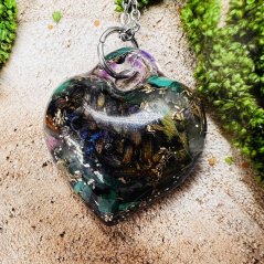 Orgonitové srdce s malachitem a avanturínem - náhrdelník pro lásku, transformaci, štěstí Orgonitové srdce s malachitem a avanturínem - náhrdelník pro lásku, transformaci, štěstí