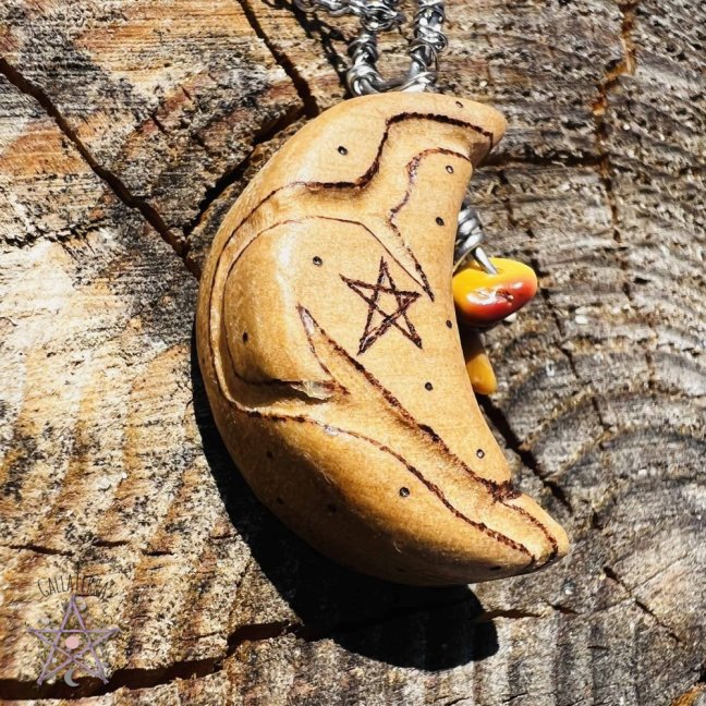 Wooden hand-carved jewelry - Crescent - protection, balance
