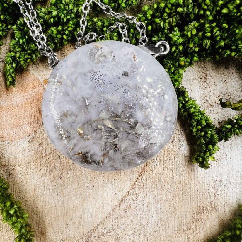 Orgonitový šperk / talisman s křišťálem - 2. jakost