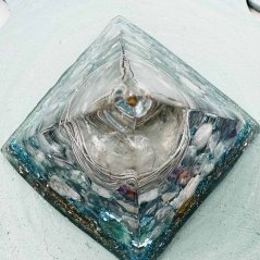 Orgonite pyramid for protection and strengthening of goodness