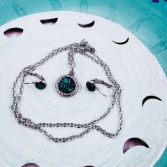 Energy necklace and earrings with malachite