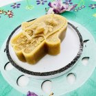 Včelí svíčka ruka Fatimy