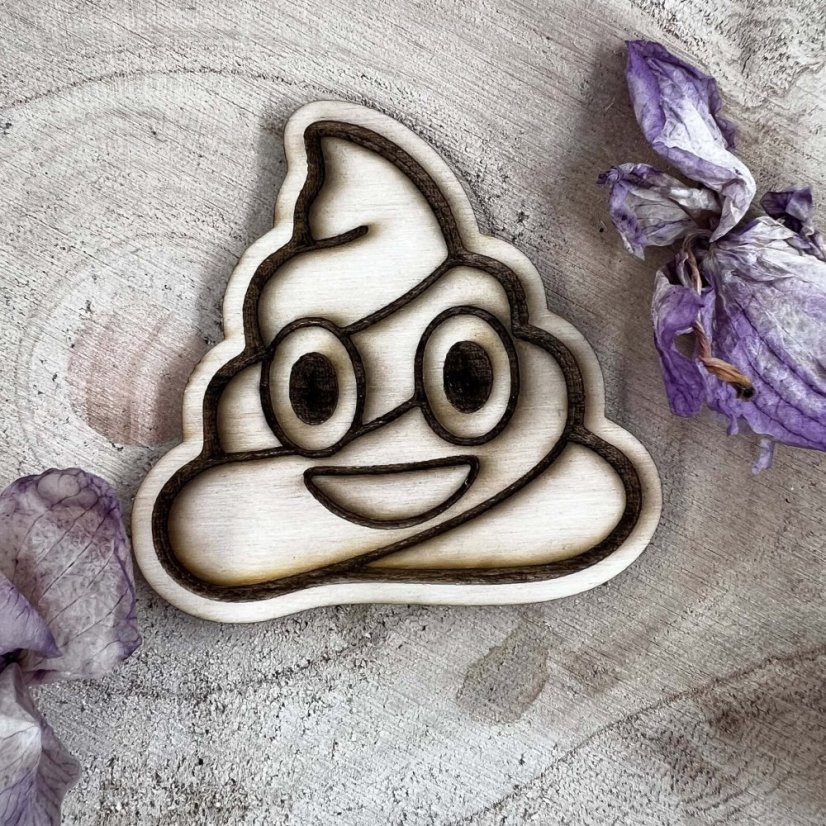 Usměvavé dřevěné hovínko - originální dárek
