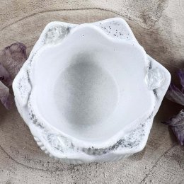 Svícen ve tvaru lotosu - s křišťálem - pro duchovní růst a harmonii