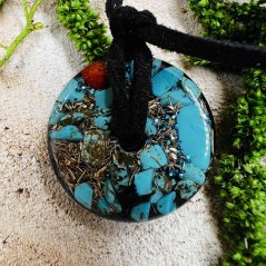 Orgonite jewellery / amulet / talisman with turquoise - for protection, truth, strength