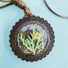 Unconventional orgonite jewelry with flowers for emotional calm and wonderful energy