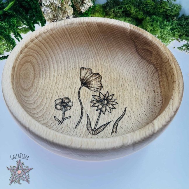 Beech bowl - meadow flowers