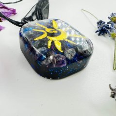 Orgonitový amulet / přívěsek / talisman - SLUNCE ZA MĚSÍCEM Orgonitový amulet / přívěsek / talisman - SLUNCE ZA MĚSÍCEM