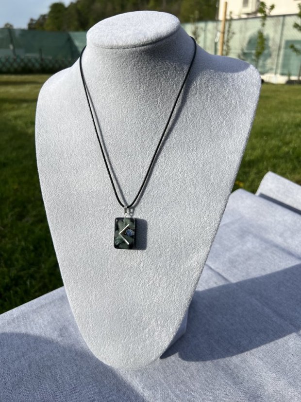 Orgonitový šperk s runou Kenaz