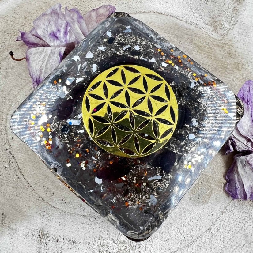 Orgonitová krabička s květem života - pro nabíjení a očistu krystalů, špěrků ad.