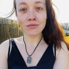 Orgonite jewellery with the Fehu rune for abundance and success