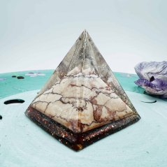 Orgonitová pyramida pro zvládnutí náročných situací a stresu