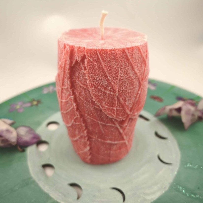 Large natural red candle for root chakra harmonisation