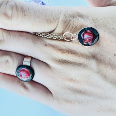 Jewellery set with painted poppies