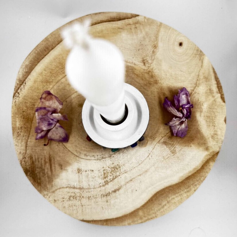 Svícen na dlouhou tenkou svíci - celočakrový