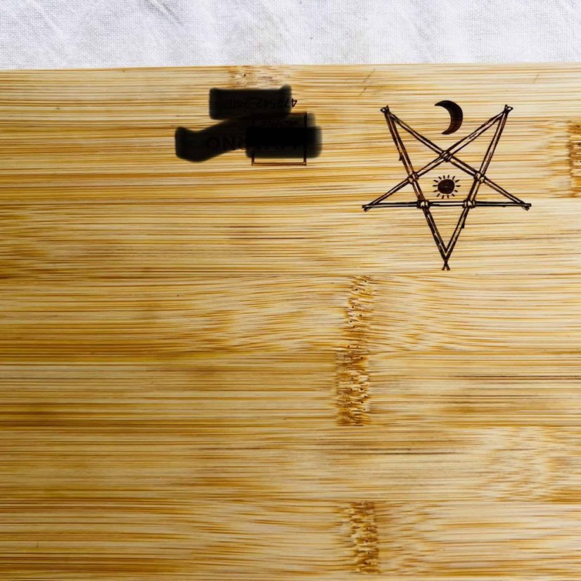 Kulaté akáciové prkénko s rukojetí - Lotosový květ 2