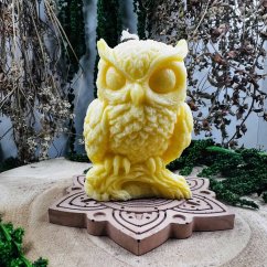 Přírodní rituální svíce - Sova - žlutá - pro moudrost, poznání a jasnost mysli