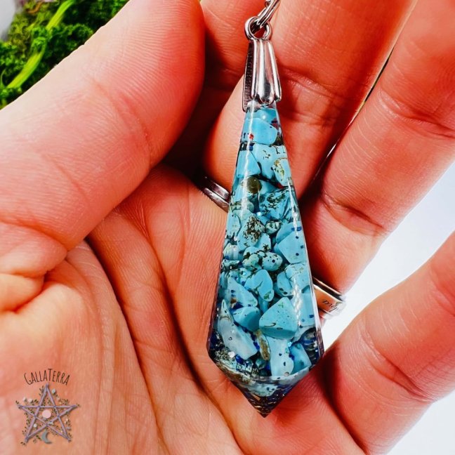 Orgonite pendulum - blue turquoise - communication & protection