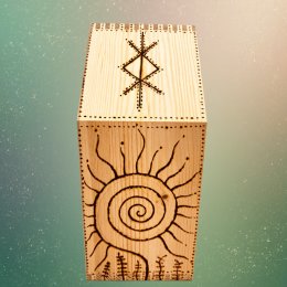 Magická polička – domeček se stabilizovaným mechem a magickými symboly - ručně vypalováno