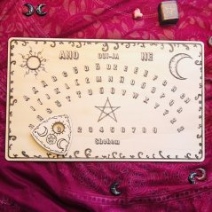 Autorská česká OUII JA - spiritistická deska