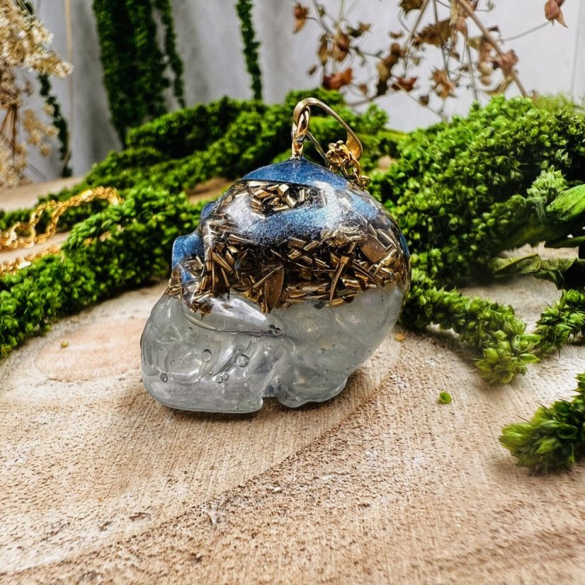 Orgonitová lebka s měsíčním kamenem - pro intuici, rovnováhu a vnitřní klid