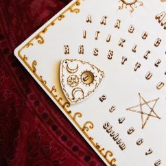 Autorská česká OUII JA - spiritistická deska