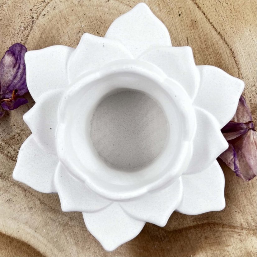 Svícen ve tvaru lotosu - bílý