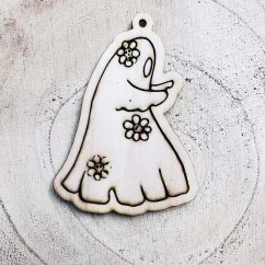 Plující dřevěný duch s květy