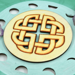 Dřevěný podtácek - keltský uzel