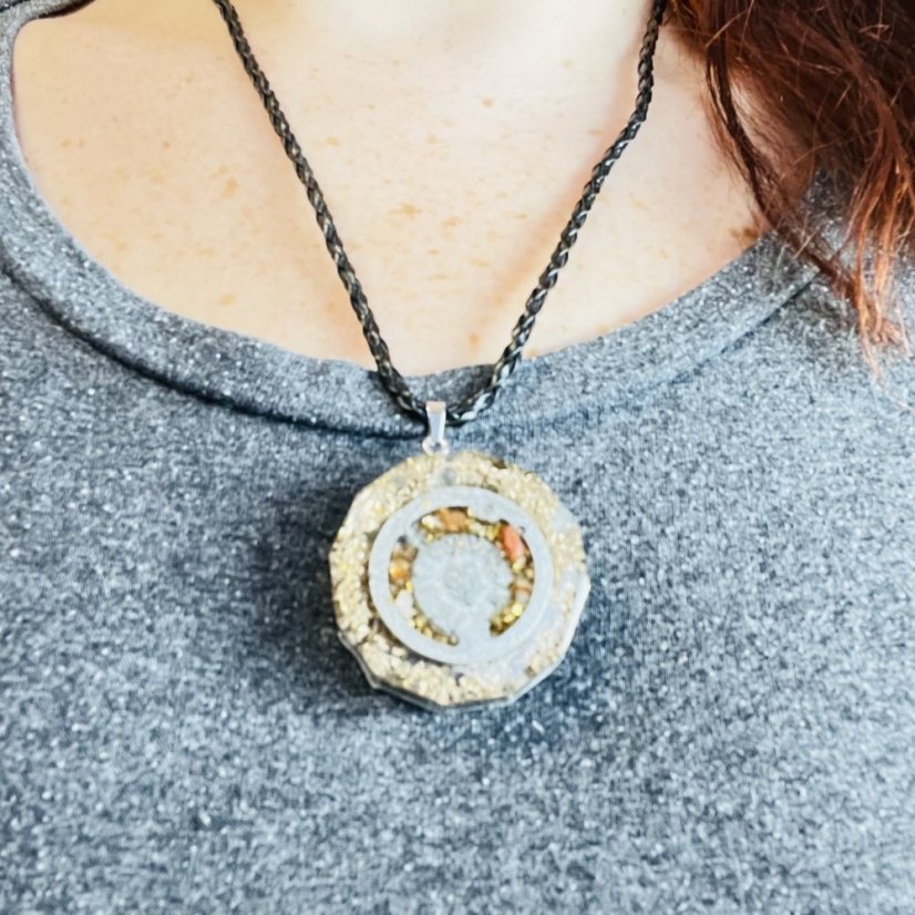 Orgonitový šperk pro Lva - energie, vitalita a sebedůvěra