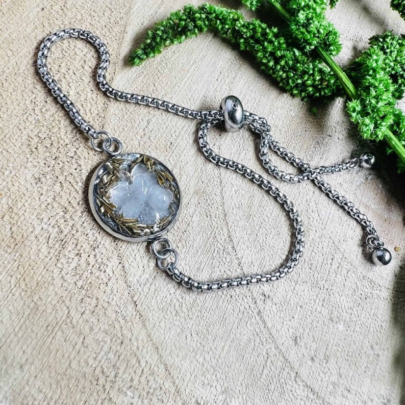 Orgonite bracelet - clear quartz - gentle heart energy