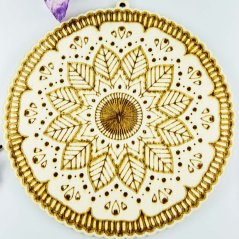 Dřevěná omalovánka mandala s lístky Dřevěná omalovánka mandala s lístky