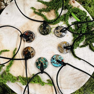 Unisex orgonitové decentní amulety na šňůrce