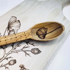 Beech cutting board - meadow flowers - medium Beech cutting board - meadow flowers - medium