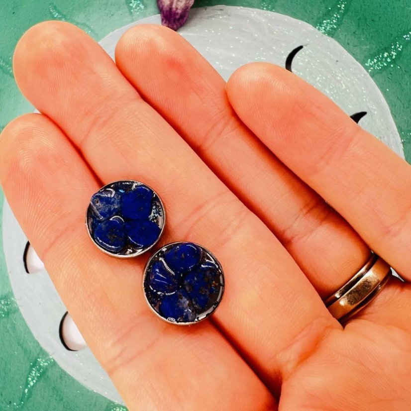 Orgonite earrings for health