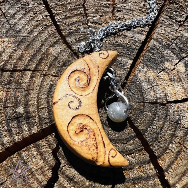 Wooden hand-carved jewelry - Crescent - intuition, transformation