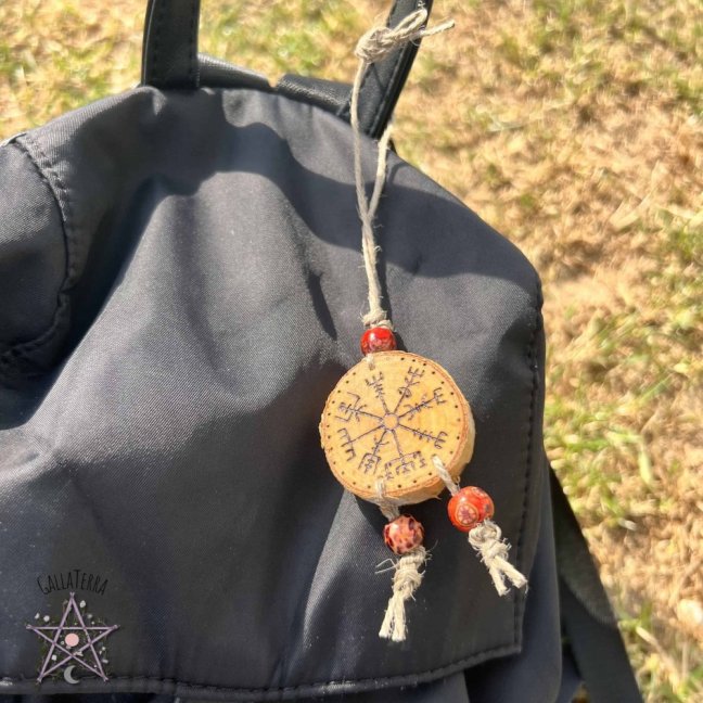 Talisman - travel protection - Vegvisír and Wunjo