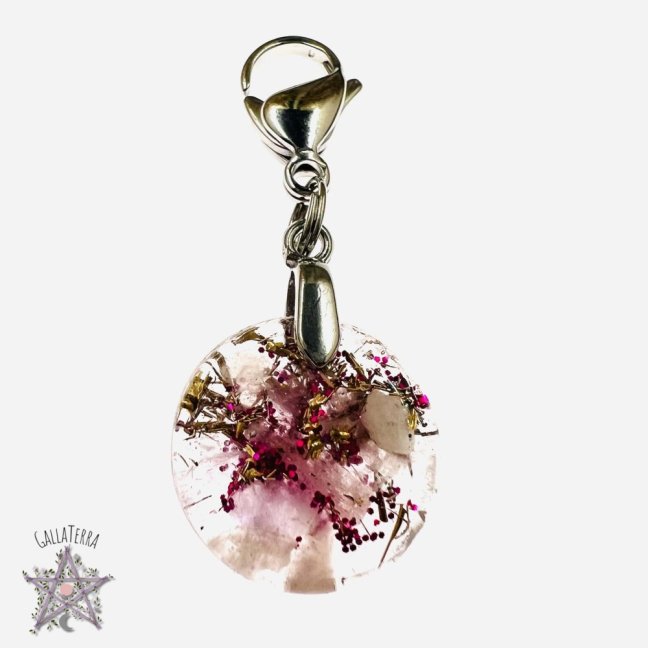 Orgonite pet jewellery - rock crystal, nephrite - gentle protection & calm