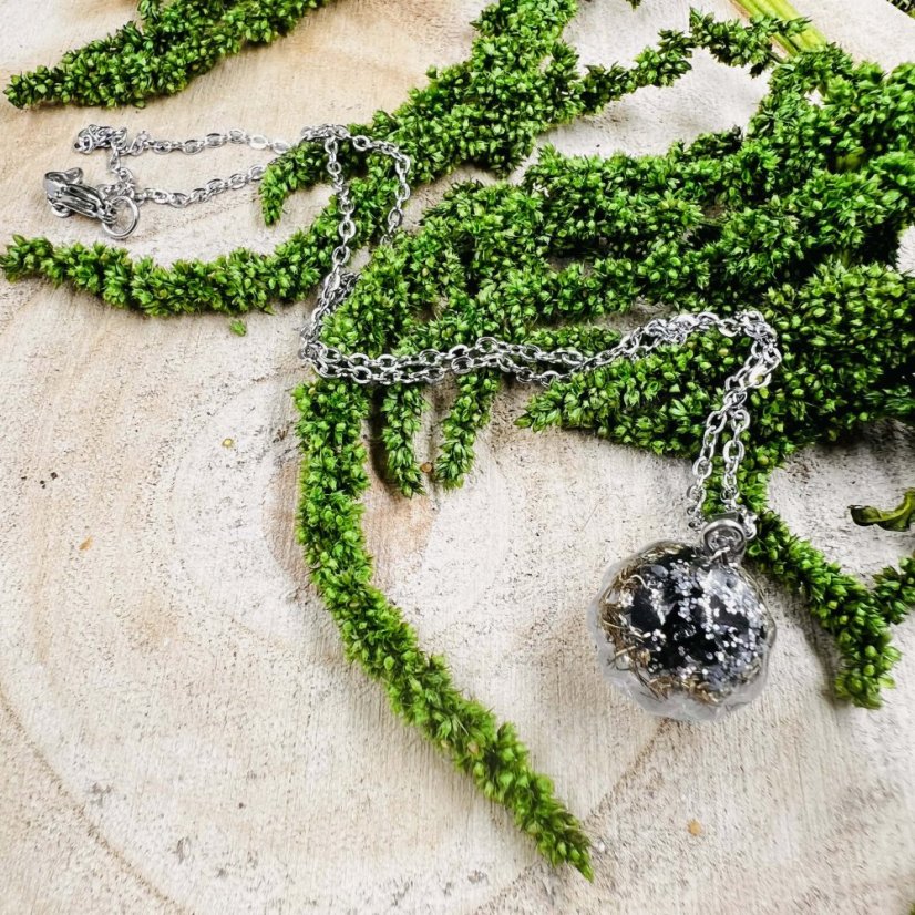 Orgonitová medúza / náhrdelník s alabastrem - pro čistotu, harmonii, uvolnění napětí